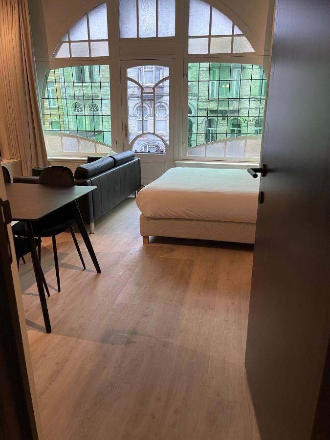 3 Bedroom Art-Nouveau Apartment With Free Parking Gante Exterior foto